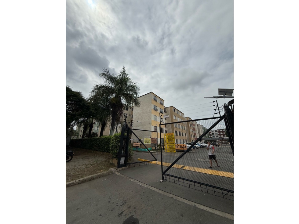 VENTA DE APARTAMENTO PISO2 EN EL PONDAJE AC — foto 2