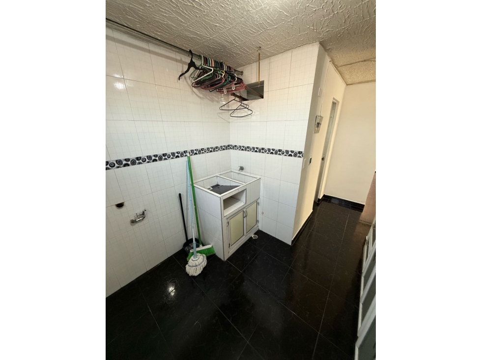 VENTA DE APARTAMENTO EN CALIPSO PISO 5 EN FRENTE DEL ÉXITO AC — foto 5