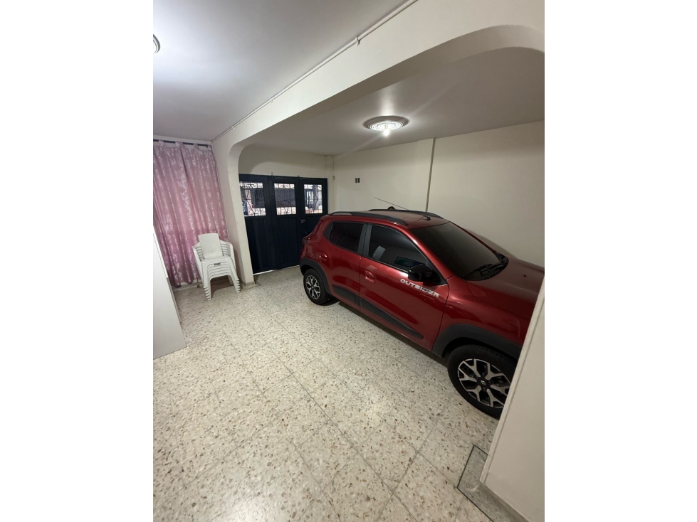 VENTA DE CASA UNIFAMILIAR 3 PISOS EN SUR CENTRAL EN ARANJUEZ AC — foto 5