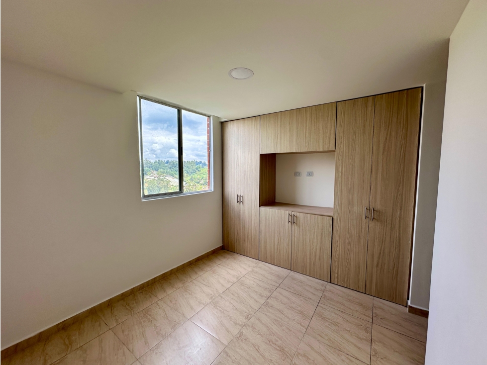 SE VENDE APARTAMENTO EN MARINILLA A 5 MINUTOS DEL PARQUE PRINCIPAL — foto 2