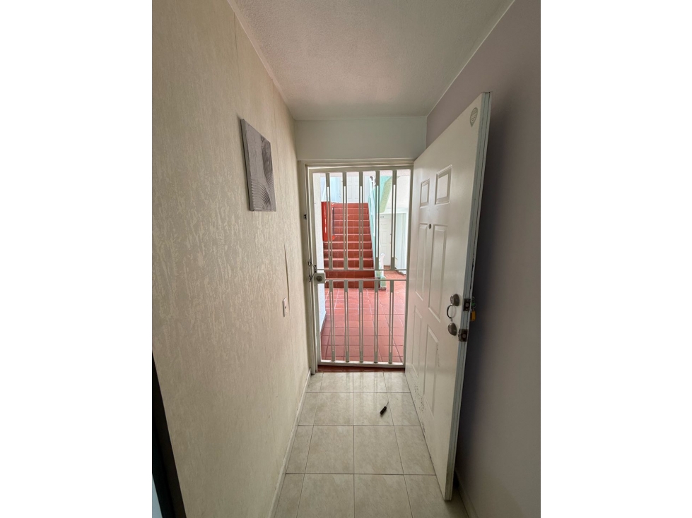 VENTA DE APARTAMENTO PISO 4 EN EL REFUGIO AC — foto 3