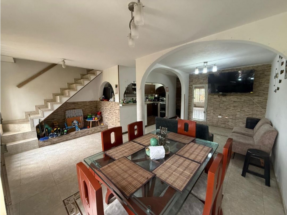 VENTA DE CASA EXTERNA 3 PISOS PEATONAL EN COMFENALCO AC — foto 3