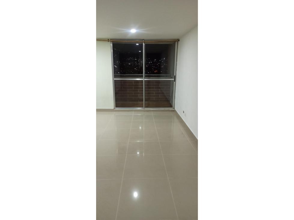 Apartamento en Venta Edificio Vinilo Sector Niquia — foto 3