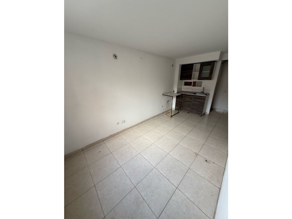 VENTA DE CASA PARA REMODELAR ENPAISAJE DE LAS FLORES JAMUNDI AC — foto 2