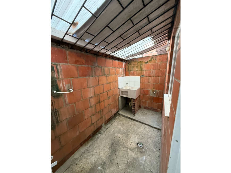VENTA DE CASA PARA REMODELAR ENPAISAJE DE LAS FLORES JAMUNDI AC — foto 4