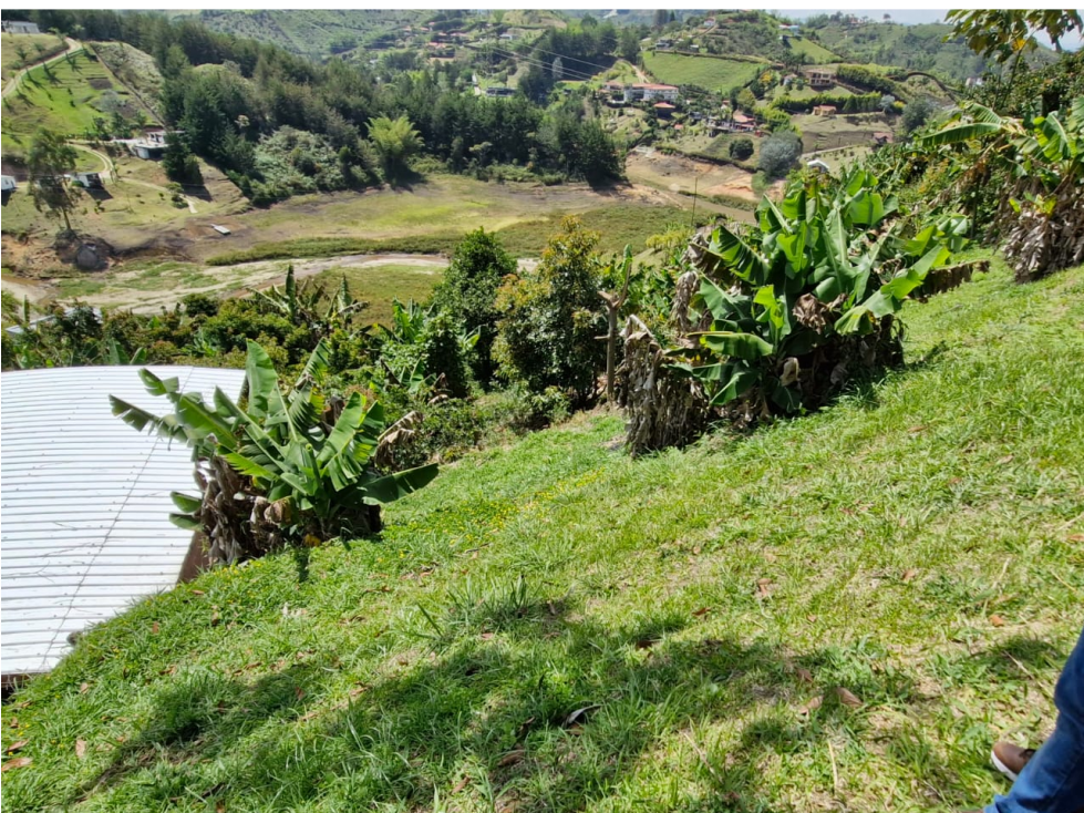 Se vende lote en Guatapé vereda Bonilla