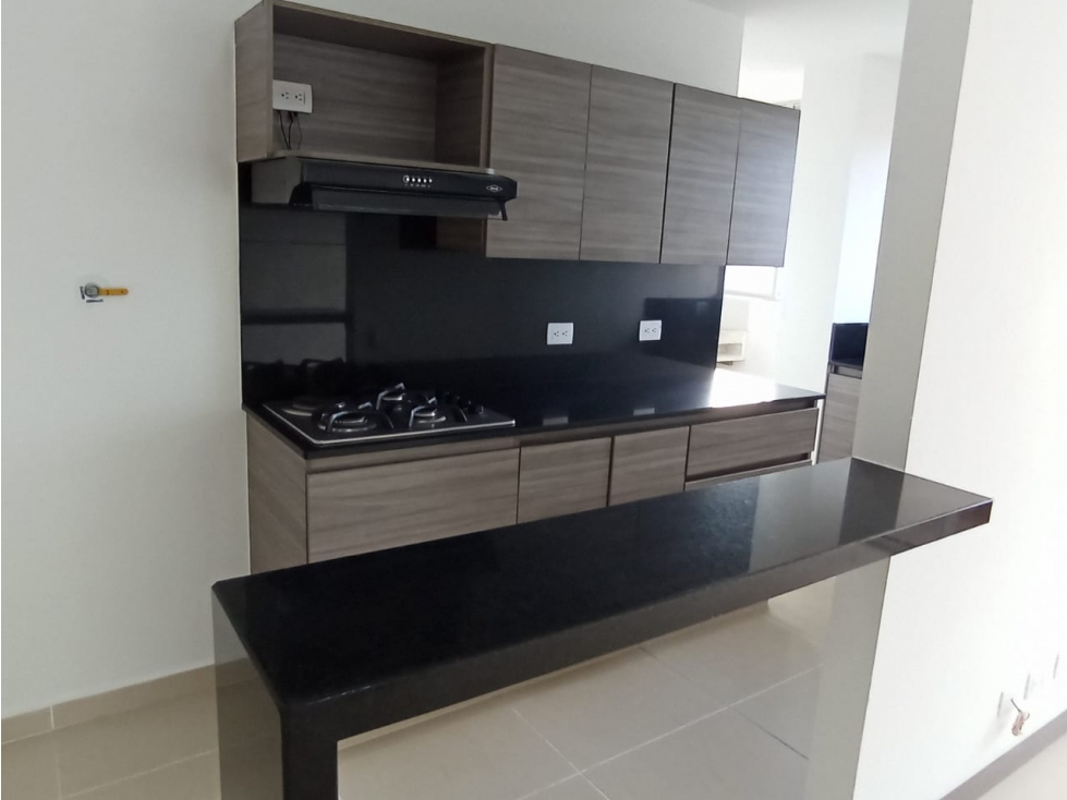 SABANETA EXCELENTE APTO EN ULTIMO PISO CON GRAN UBICACION Y VISTA — foto 6