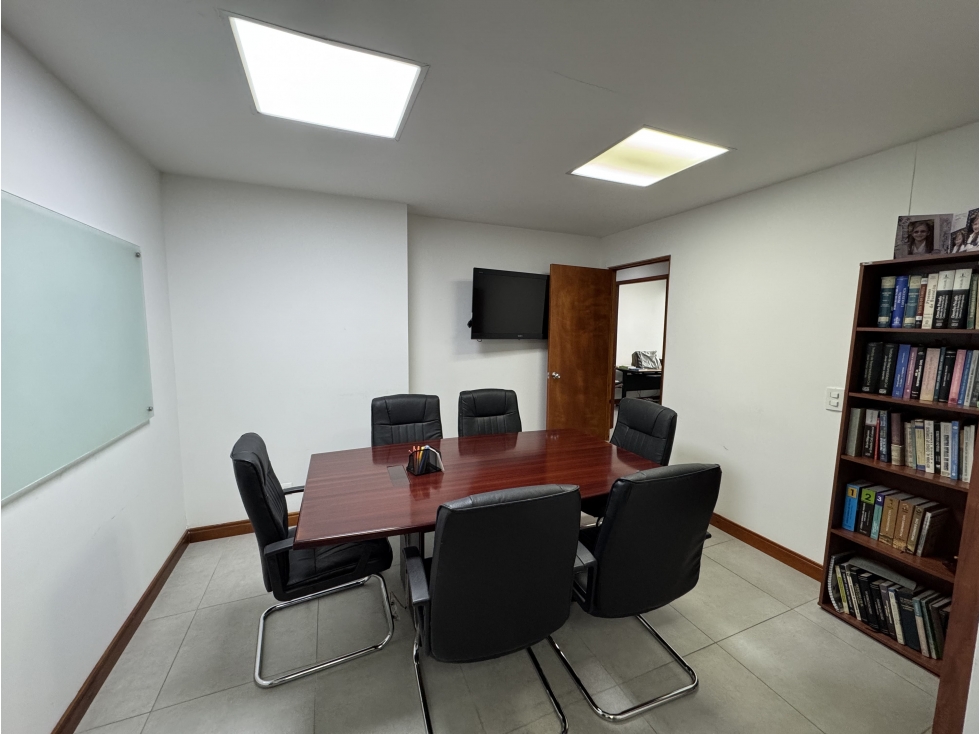 Gran oficina en venta en la Aguacatala, El Poblado — foto 4