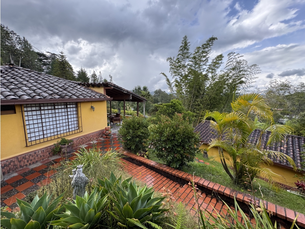 Casa campestre con gran lote en El Retiro vereda el Chuscal para venta — foto 2
