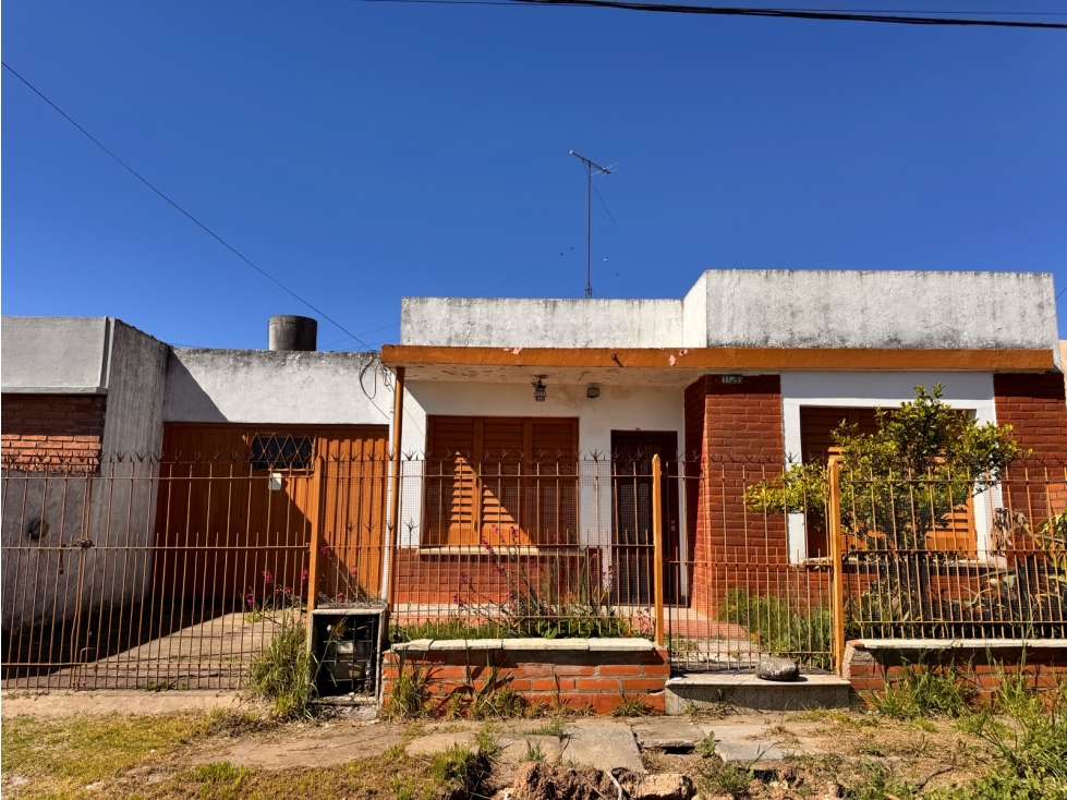 Casa a refaccionar en B° San Bernardo, Luján (ideal Flipping house) — foto 2