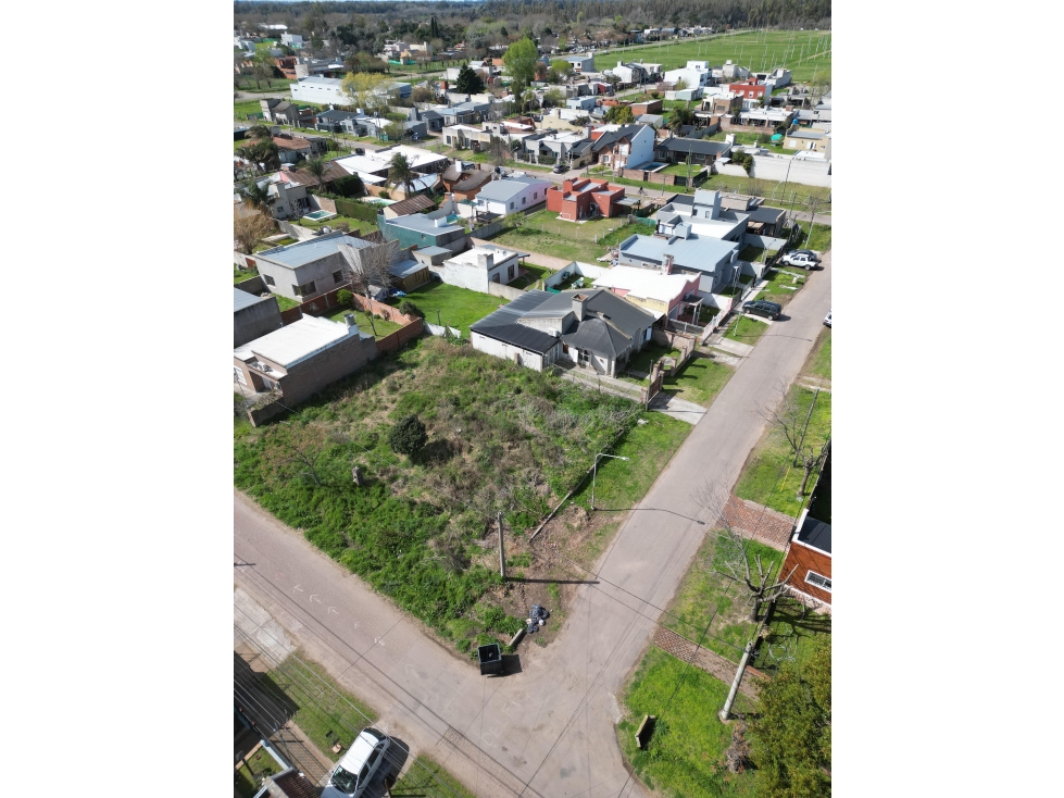 OPORTUNIDAD Terreno sobre esquina en Pueblo Nuevo - Luján - 4