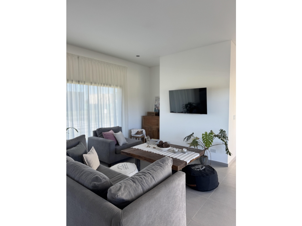 Alquiler Casa Moderna en Barrio San Roque Comarcas de Luján - 6