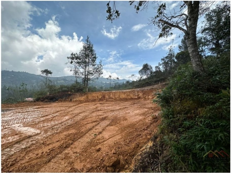 EL RETIRO EXCELENTE LOTE EN EL SECTOR VERMONT (ALTO DE LAS PALMAS) — foto 4
