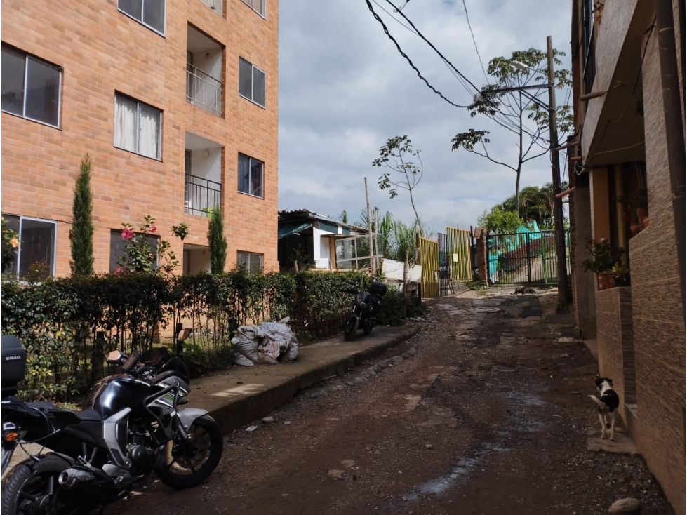 SABANETA 10 UNIDADES DE VIVIENDA VIS ANTES DE REMATE EXCELENTE PRECIO — foto 2