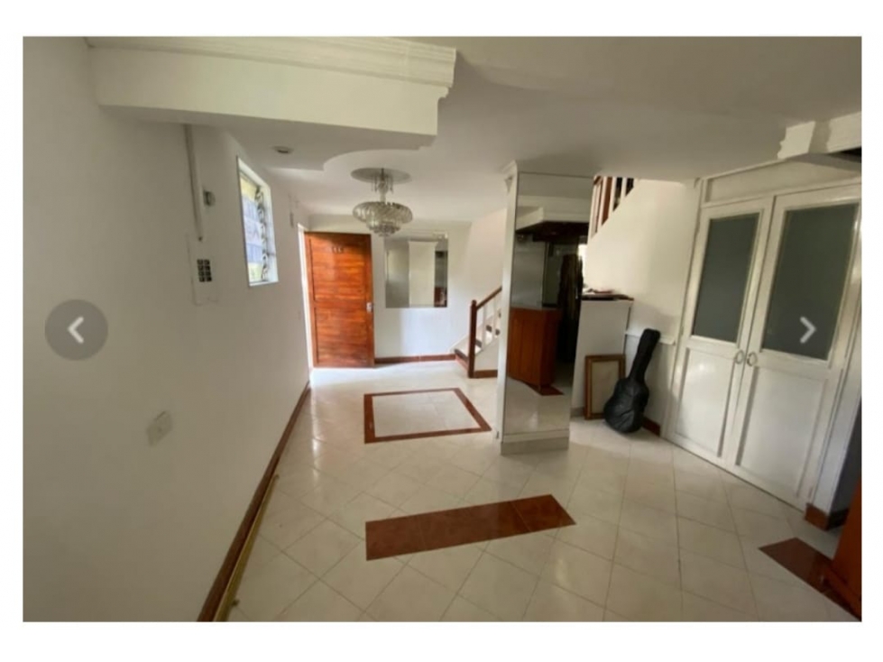 CALAZANS CASA DE 3 NIVELES EN UNIDAD CERRADA SECTOR PLANO Y TRANQUILO — foto 4