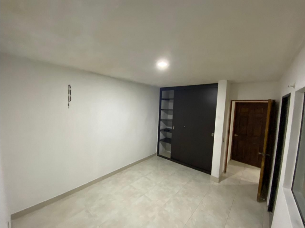 MILAGROSA CASA PRIMER PISO CON PARQUEADERO PARA CARRO Y MOTO — foto 5