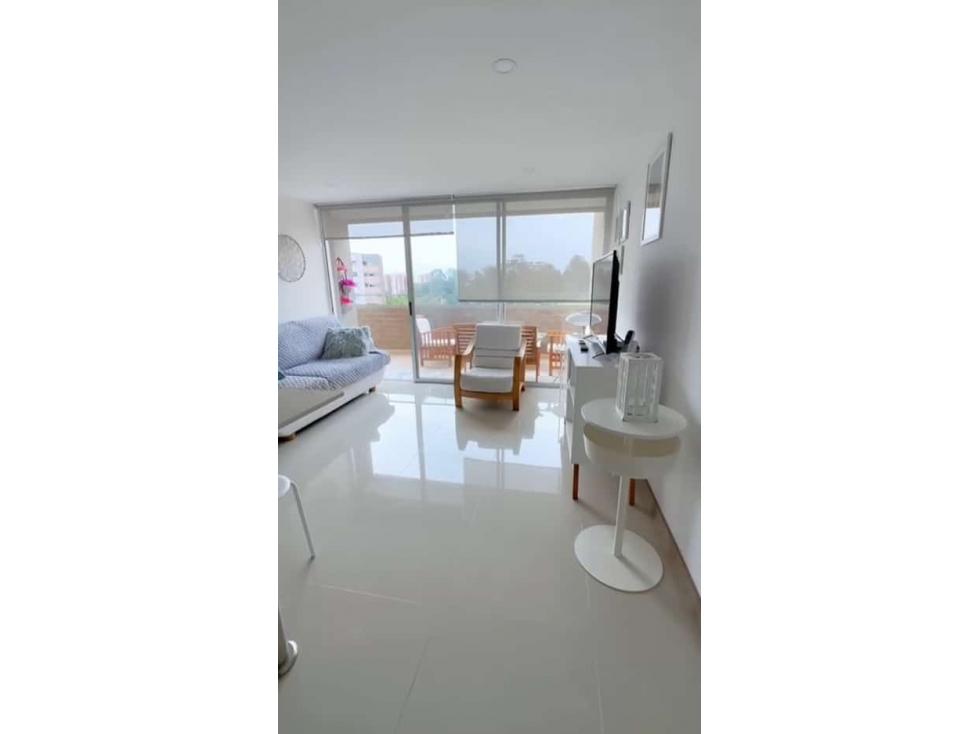 ENVIGADO CAMINO VERDE EXCELENTE APTO MODERNO PISO ALTO AMPLIO BALCON — foto 2