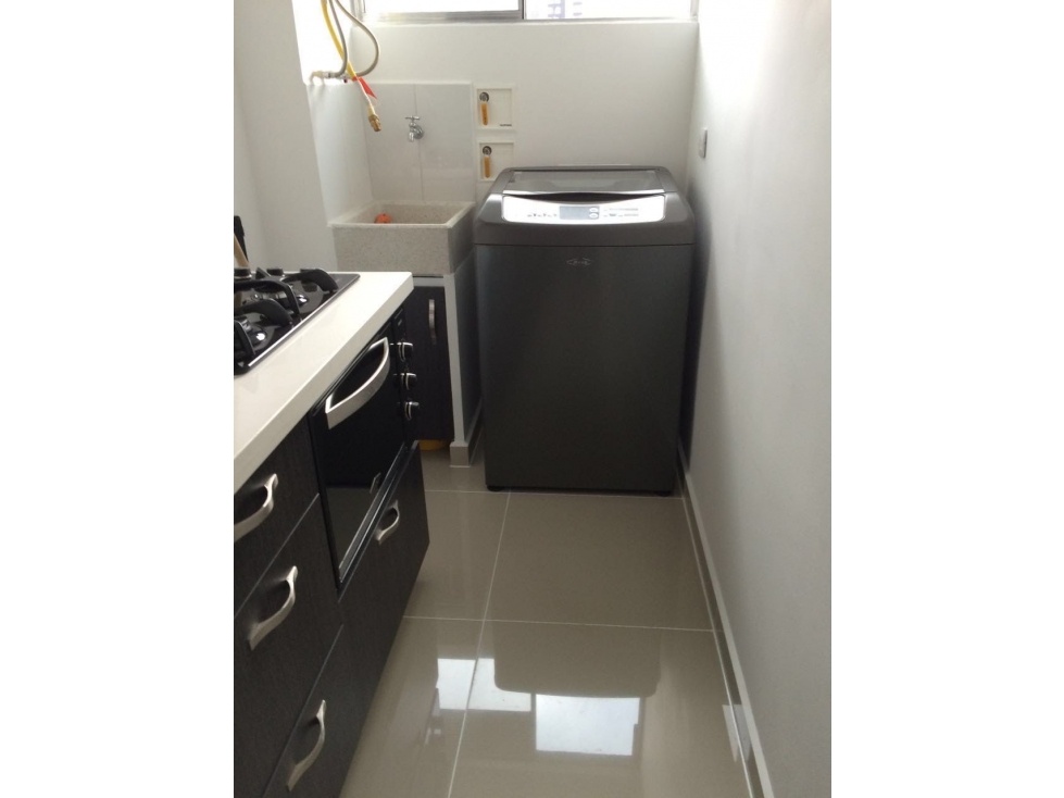SABANETA EXCELENTE APTO MODERNO A UN LADO DE MAYORCA CON BUEN PRECIO — foto 6