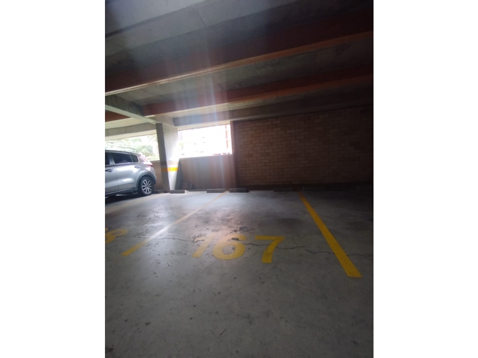 SABANETA EXCELENTE APTO EN SECTOR PRIVILEGIADO EN UNIDAD COMPLETA — foto 4