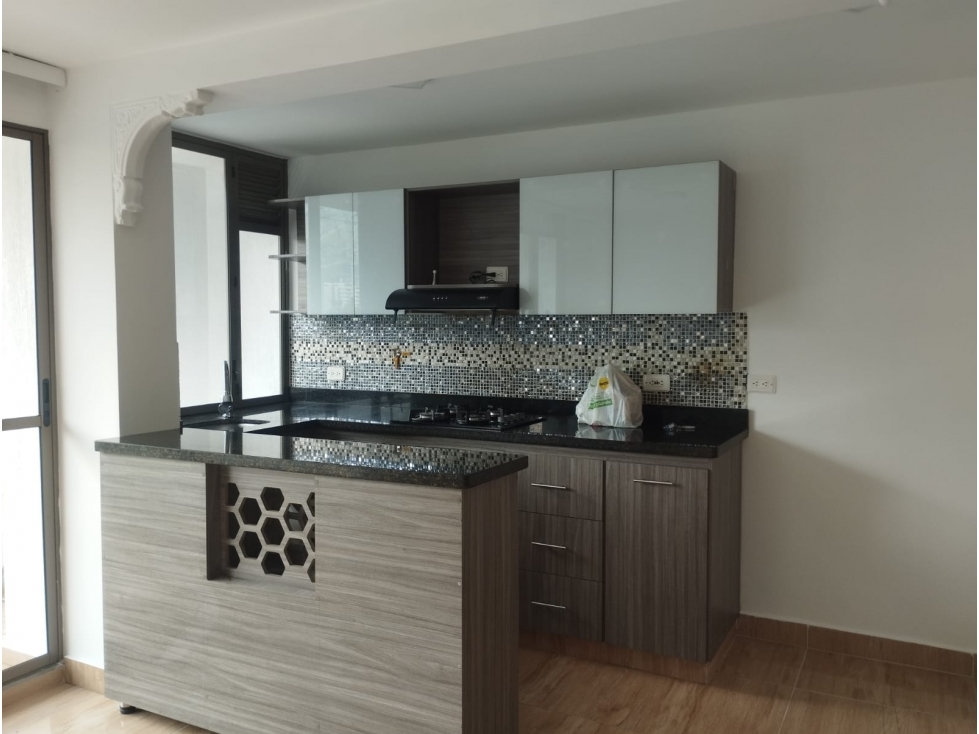SABANETA APTO MODERNO EN UNIDAD COMPLETA CON VISTA A LA PISCINA — foto 4