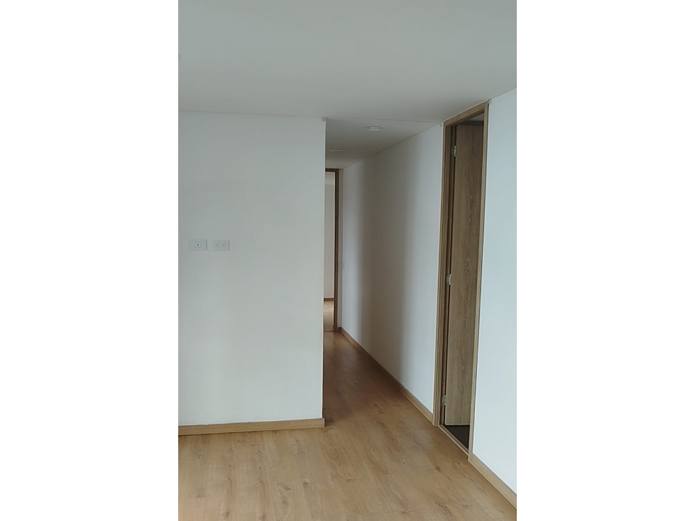 SABANETA APTO CON EXCELENTE VISTA Y AMPLIO EN UNIDAD COMPLETA VR — foto 5