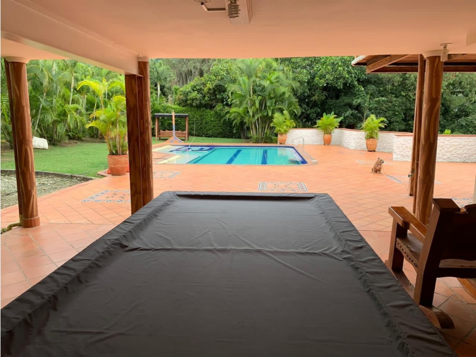 COPACABANA FINCA SUPER COMPLETA EN VEREDA CURAZAO BUEN PRECIO