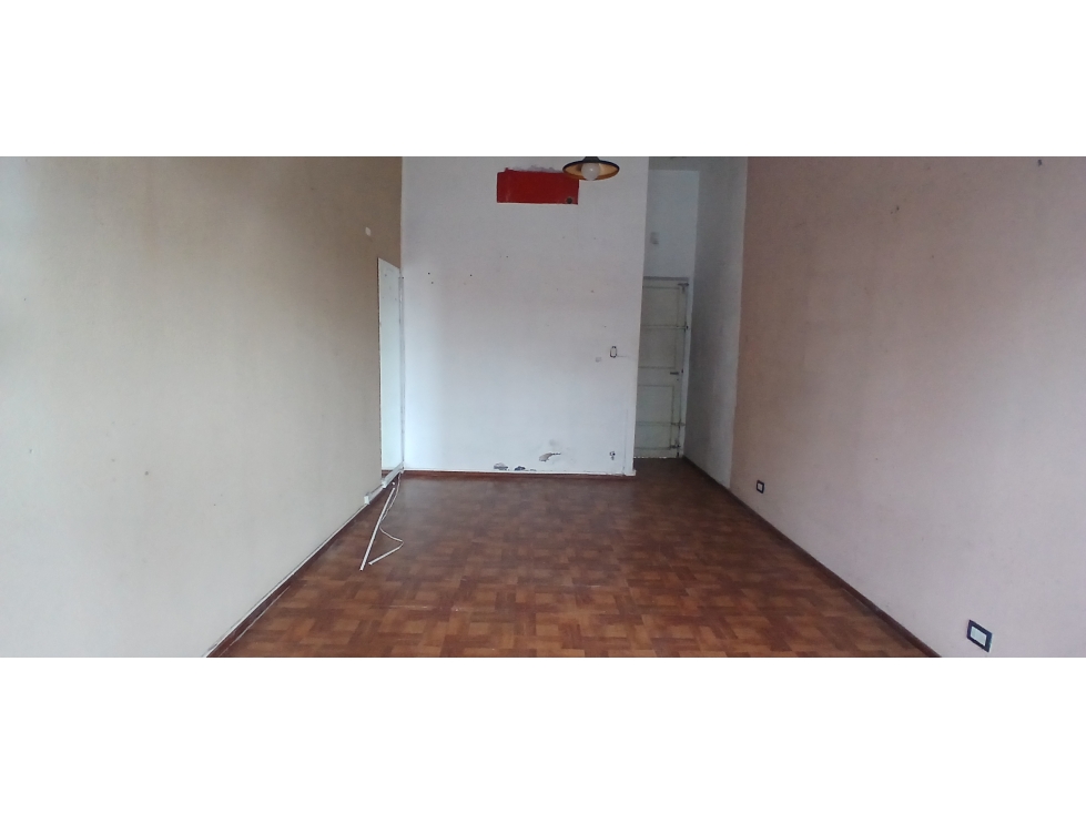 LOCAL COMERCIAL - 4