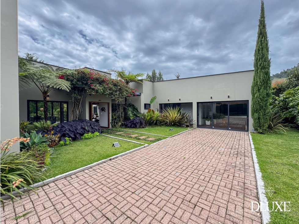 Venta, Casa Campestre, 4 habitaciones, La Ceja
