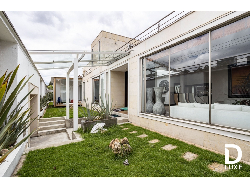 Venta, Casa, 5 habitaciones, Santa Ana