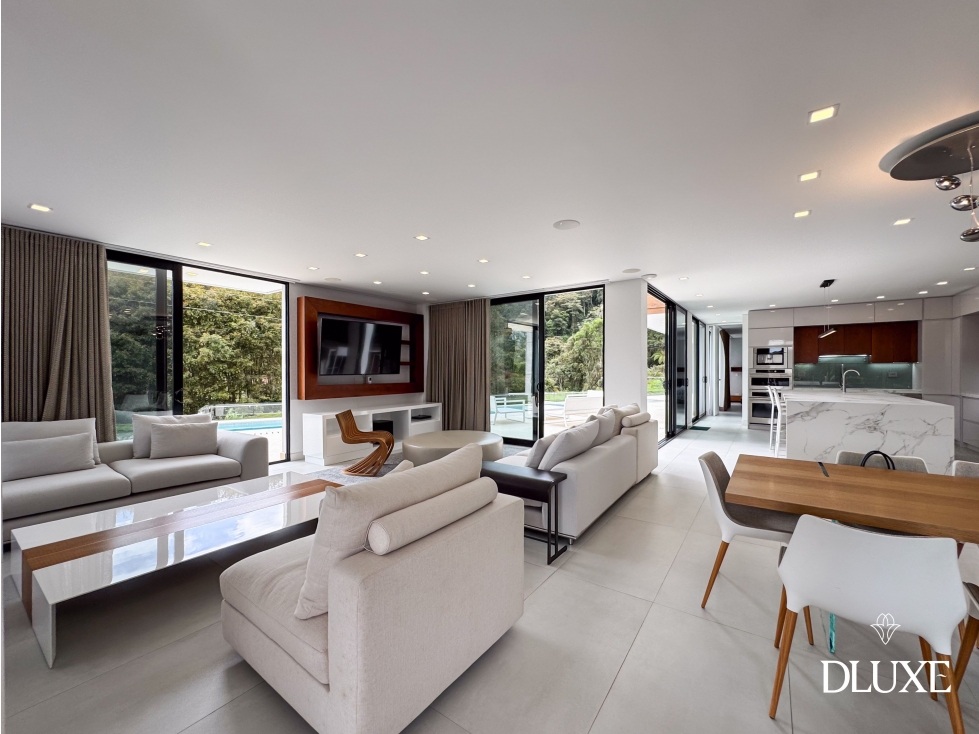 Venta, Casa con Piscina, 5 habitaciones, Loma del Escobero - Medellin — foto 5