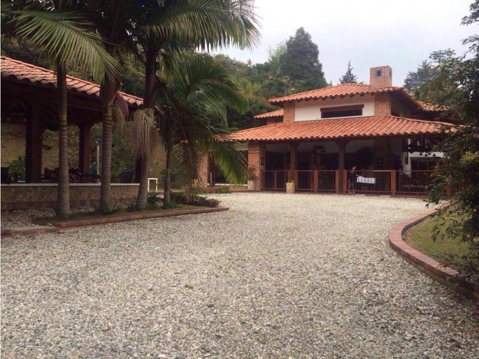 LLANO GRANDE TABLAZO EXCELENTE CASA FINCA NO PAGA ADMON.