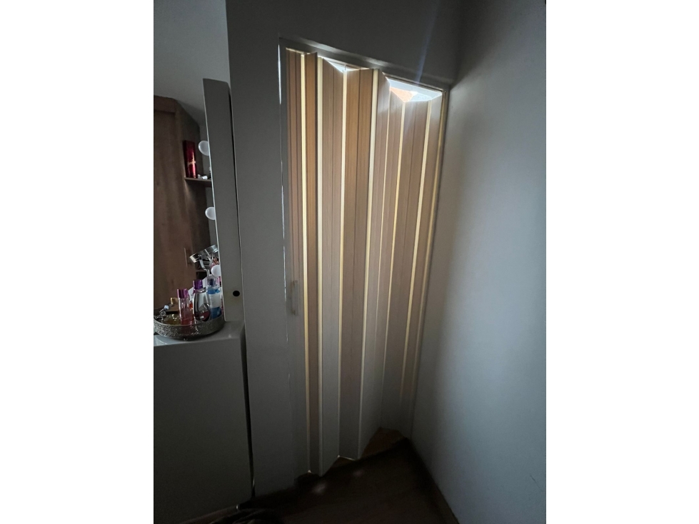 SABANETA HERMOSA CASA UNIFAMILIAR EN UNIDAD COMPLETA — foto 3