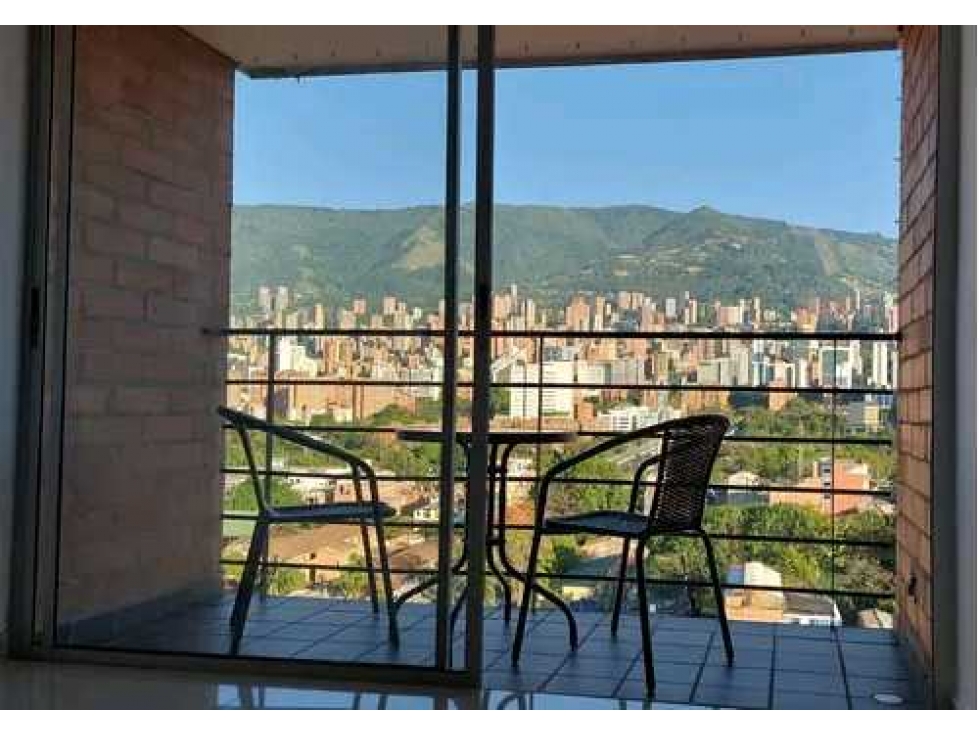 VENDO APARTAMENTO CON VISTA EN GUAYABAL EN EDIFICIO