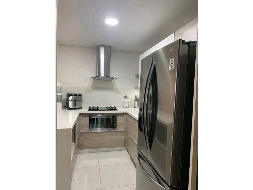 OPORTUNIDAD VENDO APARTAMENTO EN ENVIGADO CON TERRAZA Y 2 BALCONES — foto 5