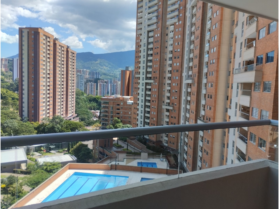 SABANETA EXCELENTE APTO EN SECTOR ASDESILLAS EN UNIDAD SUPERCOMPLETA