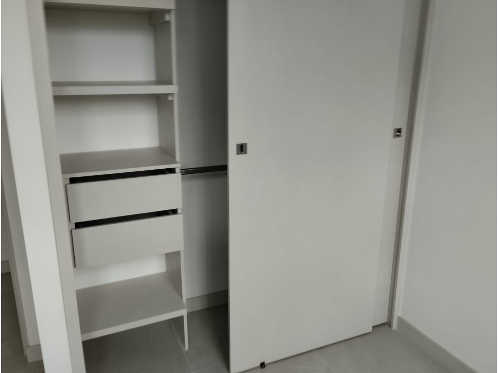 SABANETA EXCELENTE APTO EN SECTOR ASDESILLAS EN UNIDAD SUPERCOMPLETA — foto 4