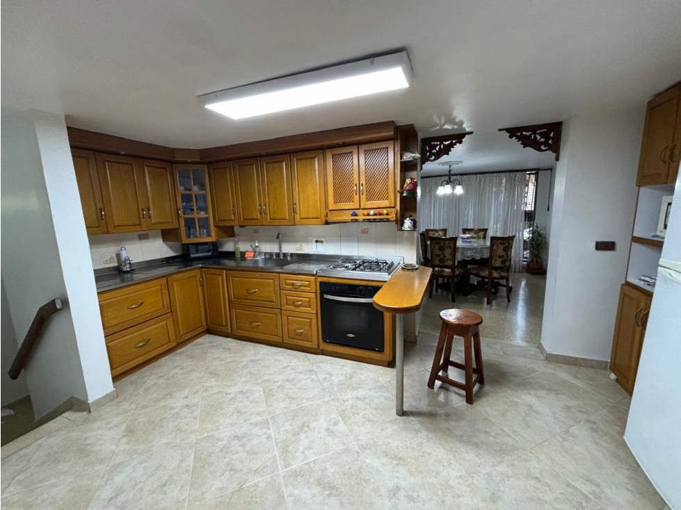 LAURELES CASA PISO1 AMPLIA EN PH CON LA MEJOR UBICACION EXITO — foto 6