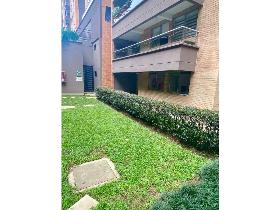 SABANETA EXCELENTE APTO PISO BAJO EN UNIDAD COMPLETA SECTOR SAN JOSE — foto 3