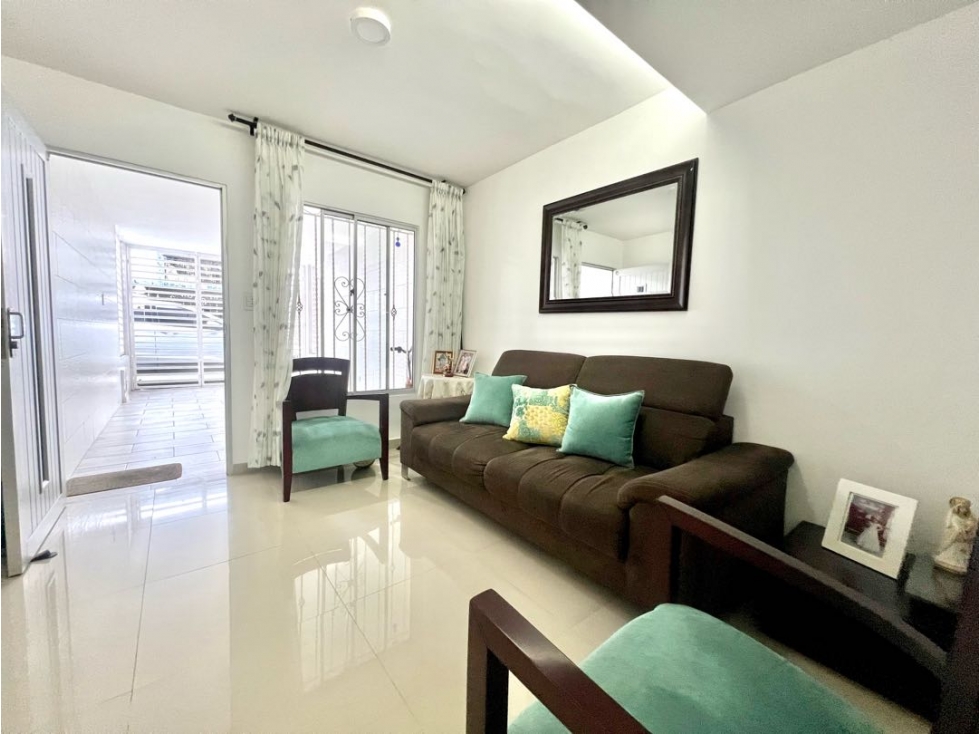 VENTA CASA DOS PISOS EN LOS GUADUALES- CALI CCH — foto 4