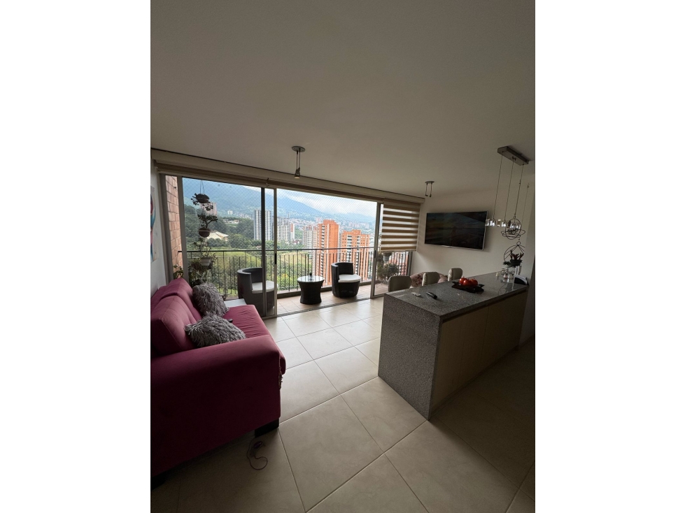 SABANETA EXCELENTE APTO CON VISTA ESPECTACULAR EN UNIDAD SUPERCOMPLETA — foto 3