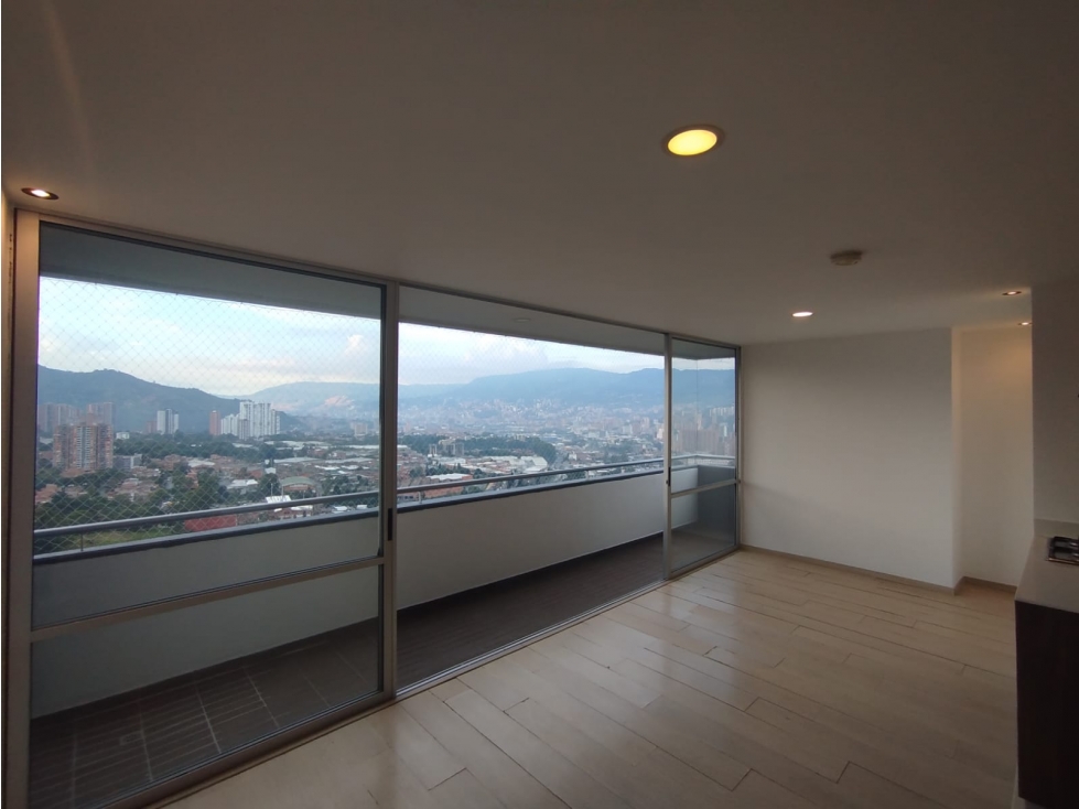 LA ESTRELLA EXCELENTE APTO ALTO EN UNIDAD COMPLETA CON HERMOSA VISTA — foto 5