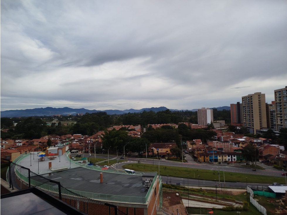 RIONEGRO SECTOR BARRO BLANCO APTO CON EXCELENTE VISTA EN UNIDAD
