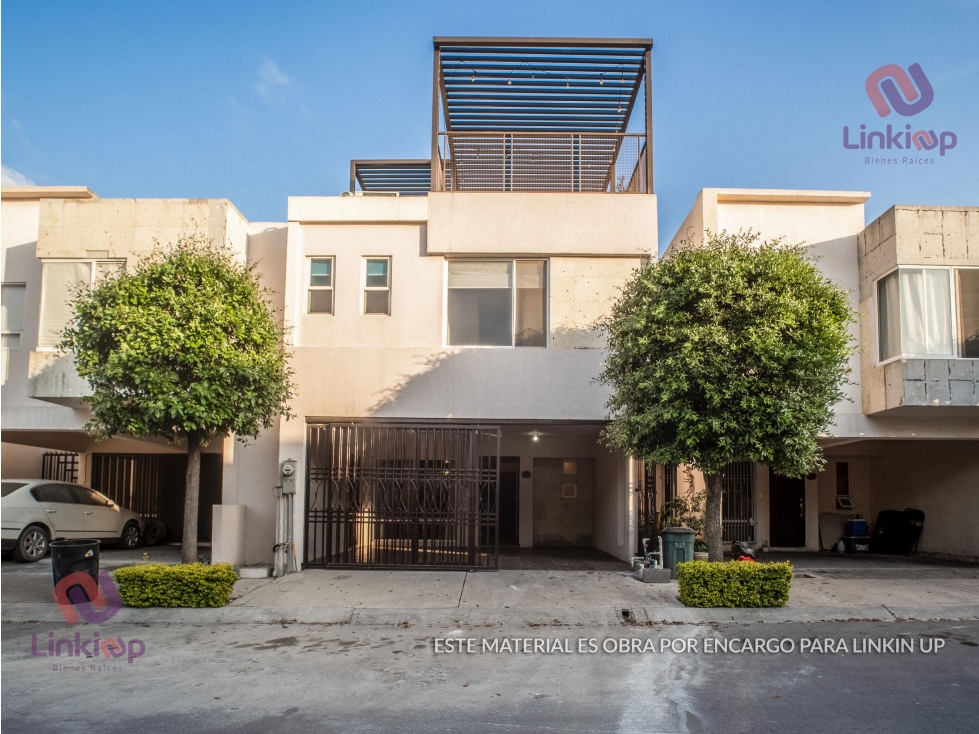 Casa en Venta Fraccionamiento Dream Lagoons 3 pisos Apodaca NL - 1