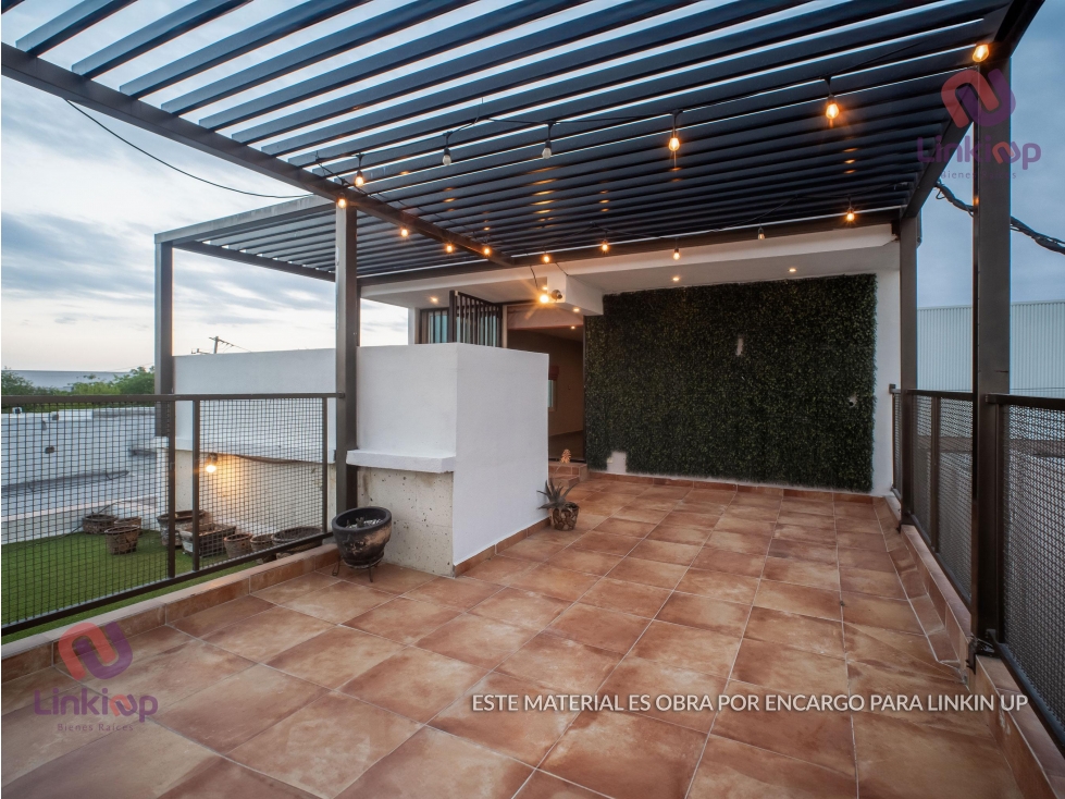 Casa en Venta Fraccionamiento Dream Lagoons 3 pisos Apodaca NL - 5