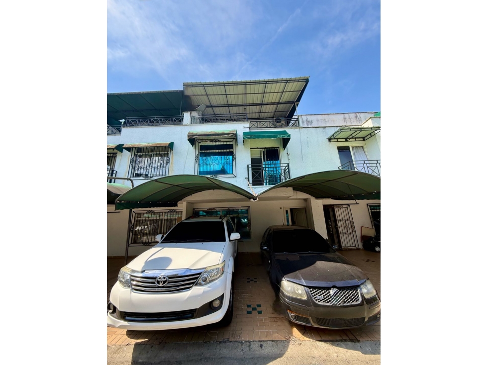 VENTA DE CASA EN CONDOMINIO EN SANTA ANITA SOBRE LA PASOANCHO AC