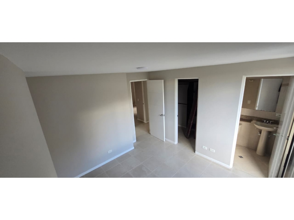 VENTA AMPLIO APARTAMENTO 2 BALCONES- BELÉN