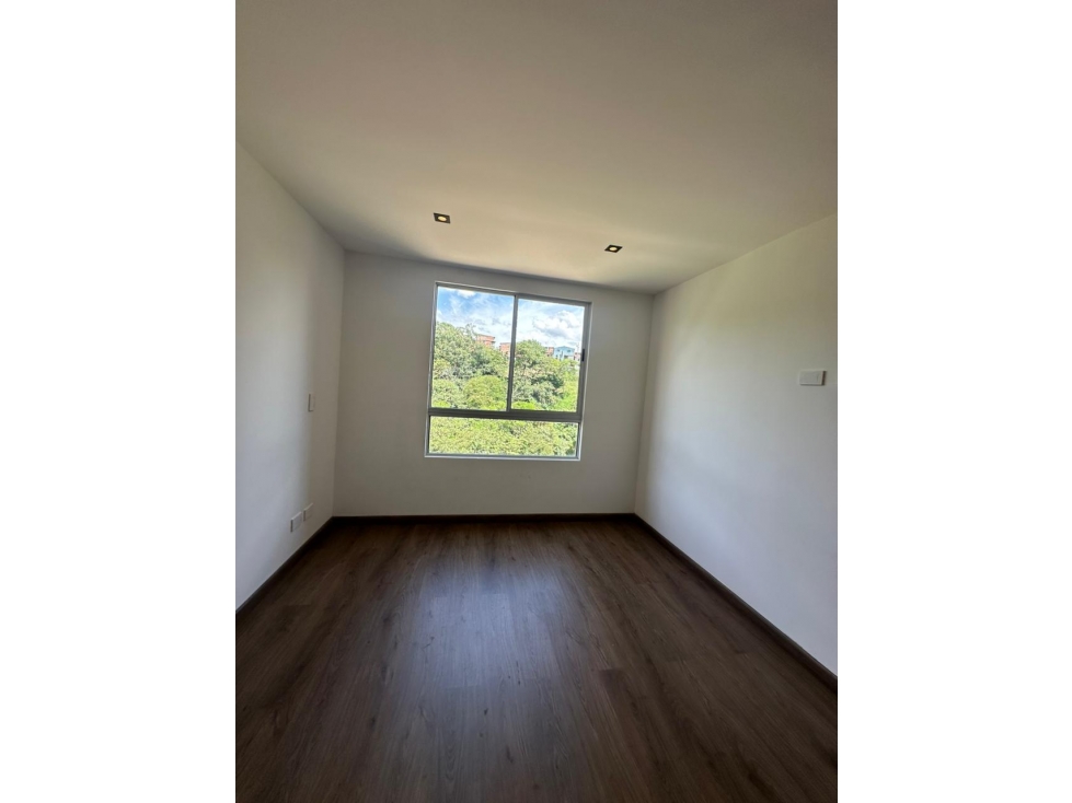 VENTA APARTAMENTO MODERNO ENTRONO VERDE- GUAYABAL — foto 6