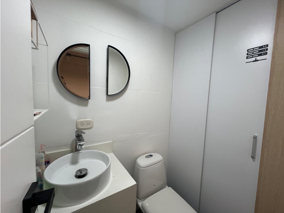 Oficina en venta/Alquiler, excelente ubicación Conquistadores — foto 4