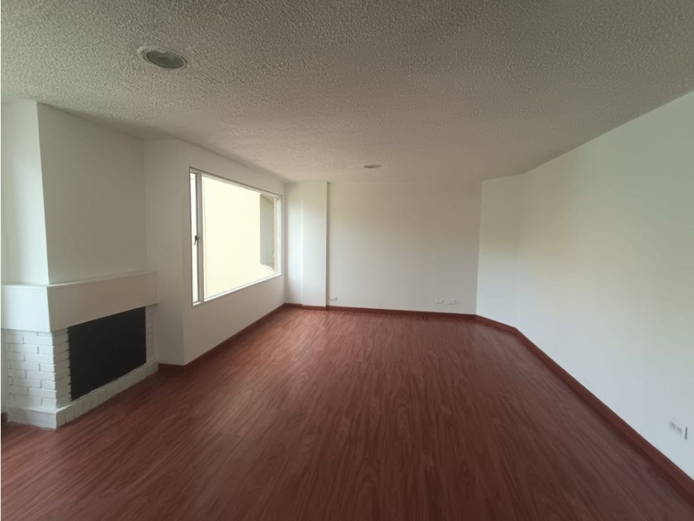 EXCELENTE APARTAMENTO DUPLEX EN VENTA LA CASTELLANA BOGOTA — foto 4