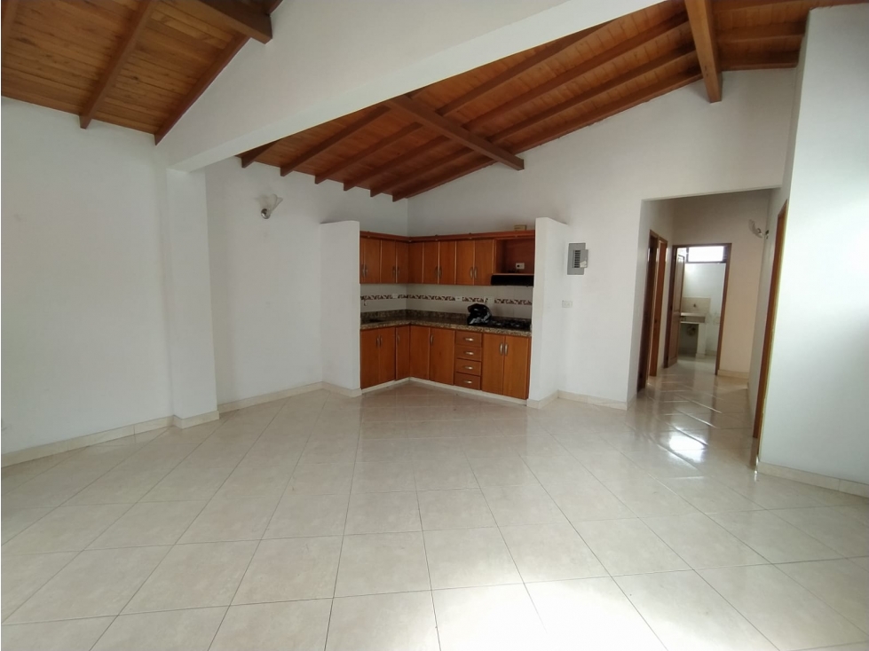 AMPLIO APARTAMENTO PISO 4 CON BALCÓN- BELEN SAN BERNARDO — foto 4